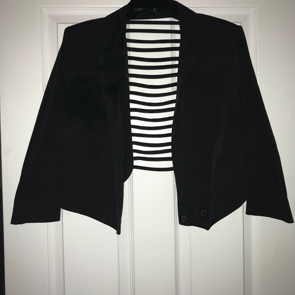 1 Button Blazer With Interesting Back Detail - image 2